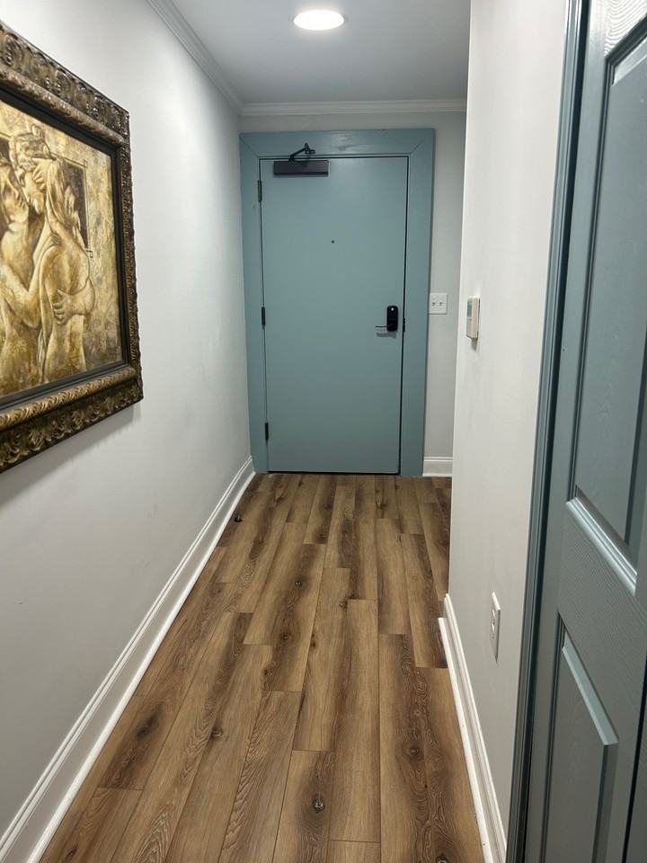 300 Laurel St #2 - Photo 6 of 19