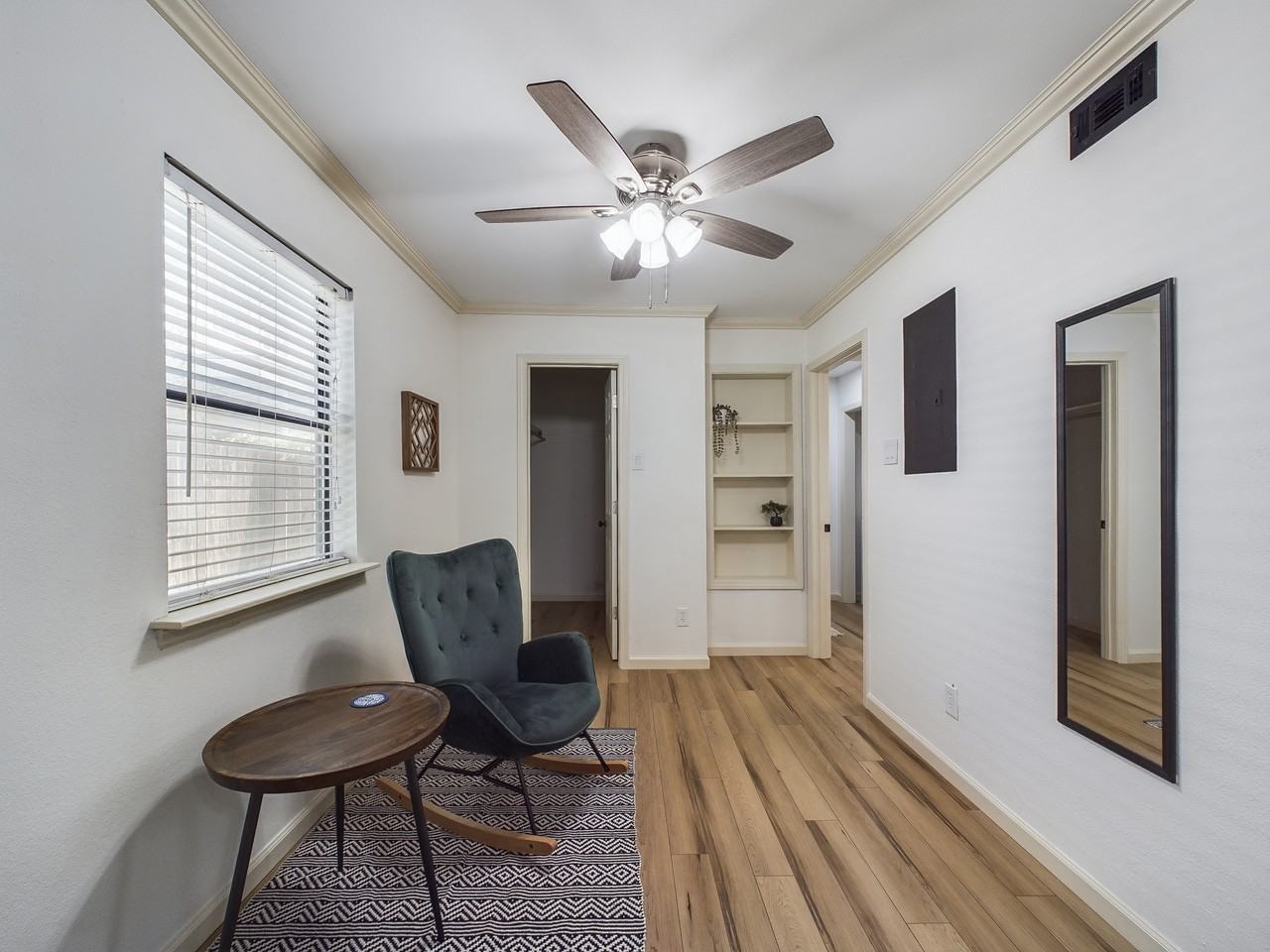 100 Teal Ln - Photo 7 of 11