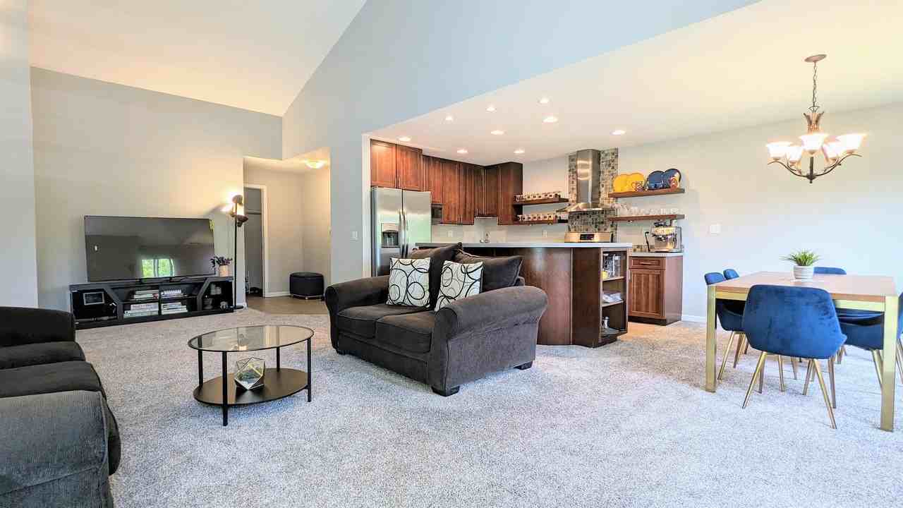 1127 Auburn Lane #1 - Photo 3 of 16