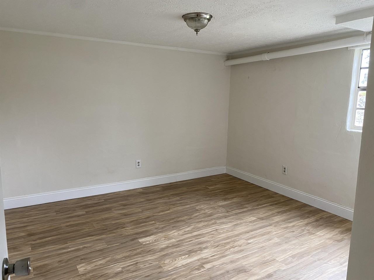 2179 Edgewood Dr #1 - Photo 3 of 8