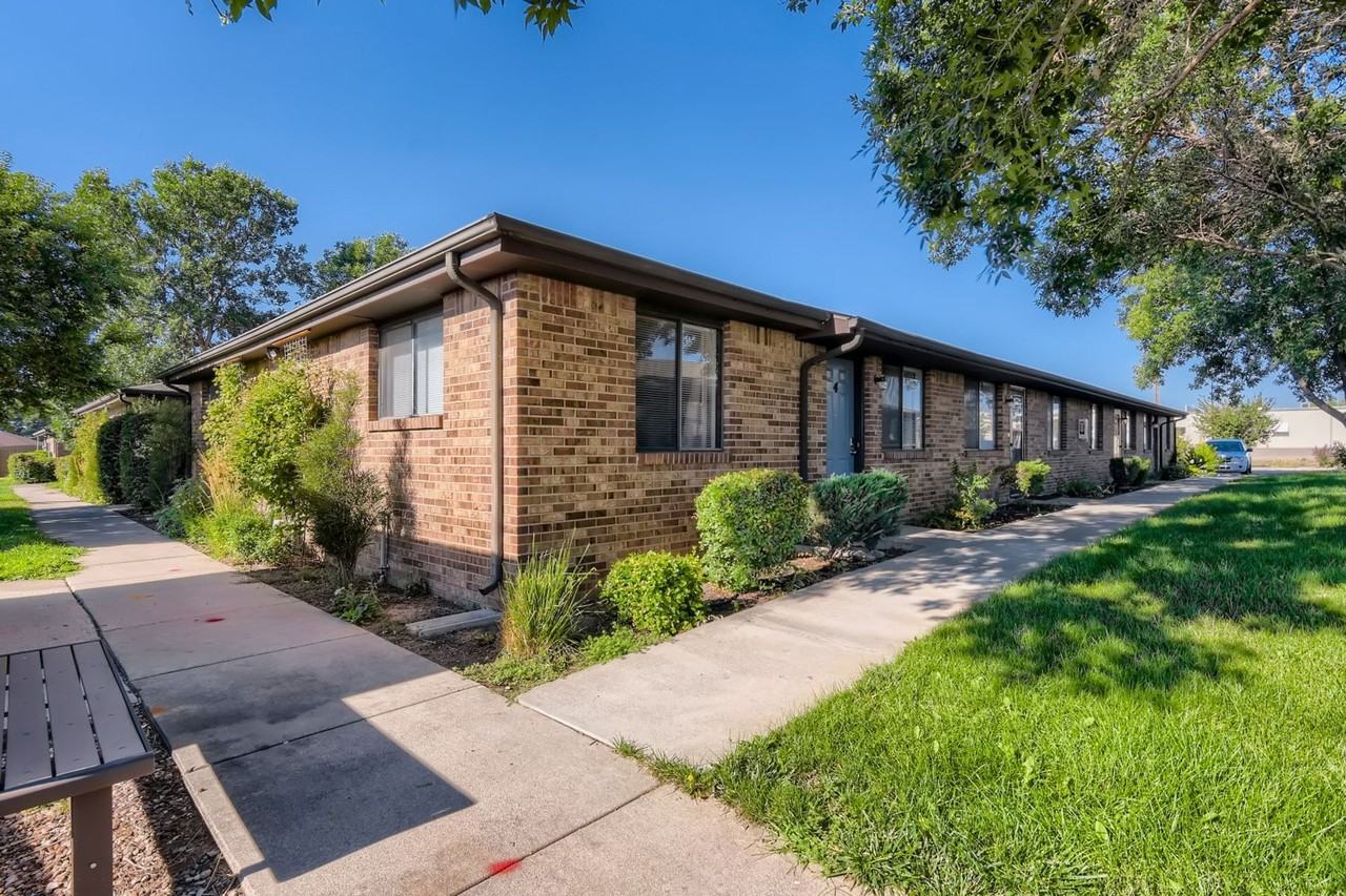 2608 9th Ave - Photo 3 of 17