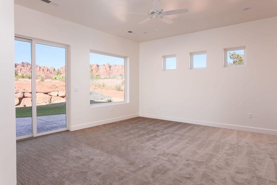 819 E Palisades Cir - Photo 4 of 16