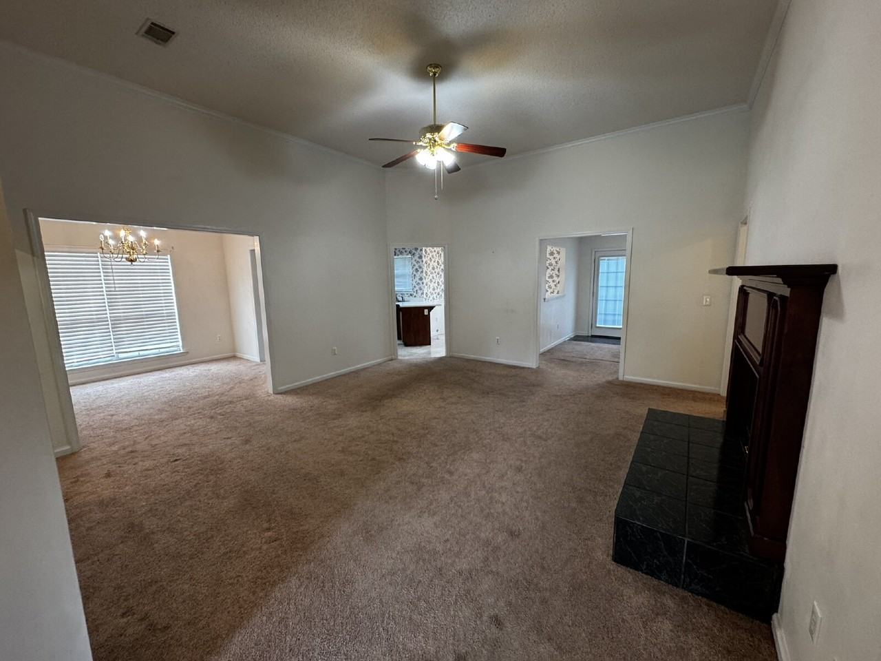 801 Hopeton Ct - Photo 3 of 20