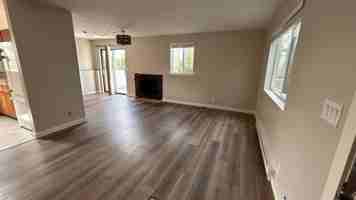 featured image of 8205 N Ridgewood Dr #2