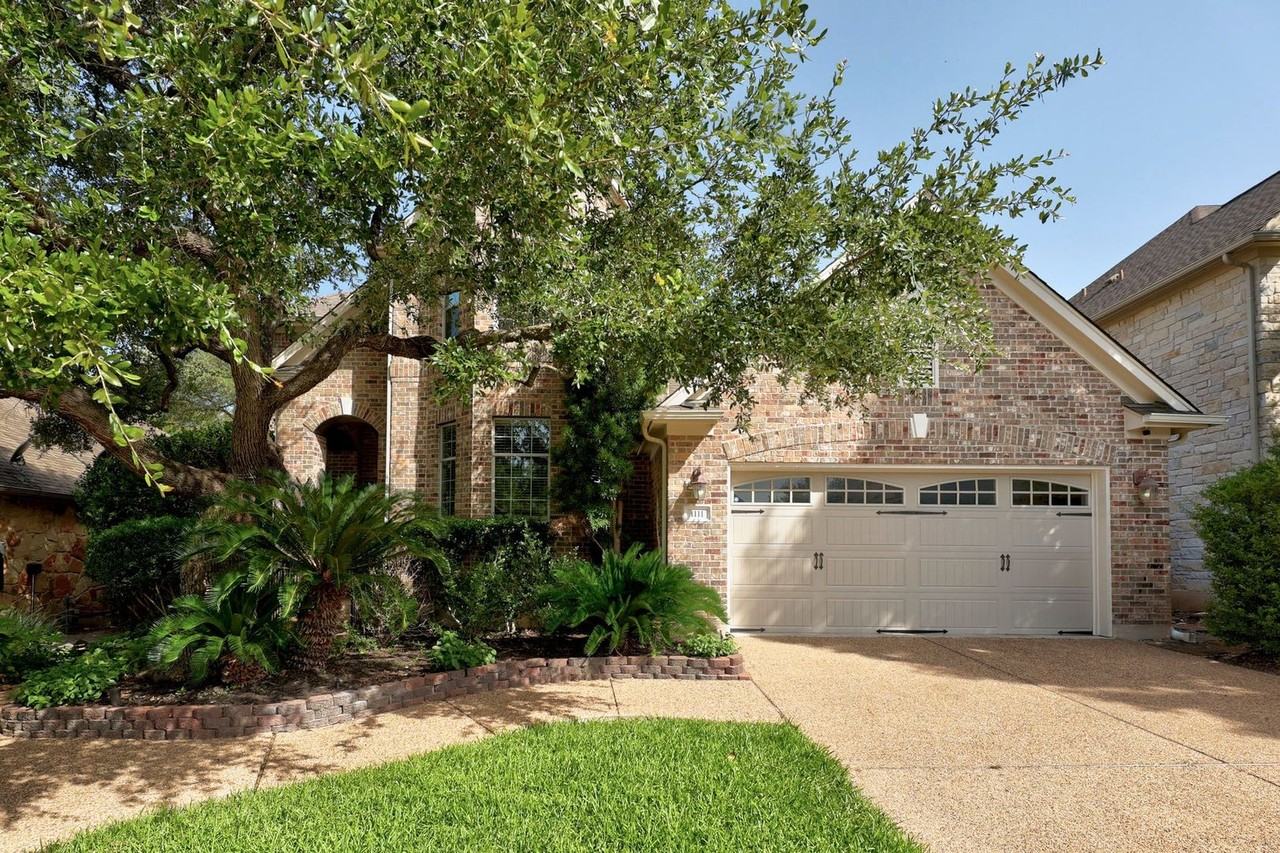 1111 Ritter Dr - Photo 3 of 40