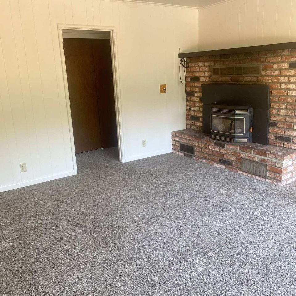 16243 Wards Ferry Rd - Photo 3 of 19