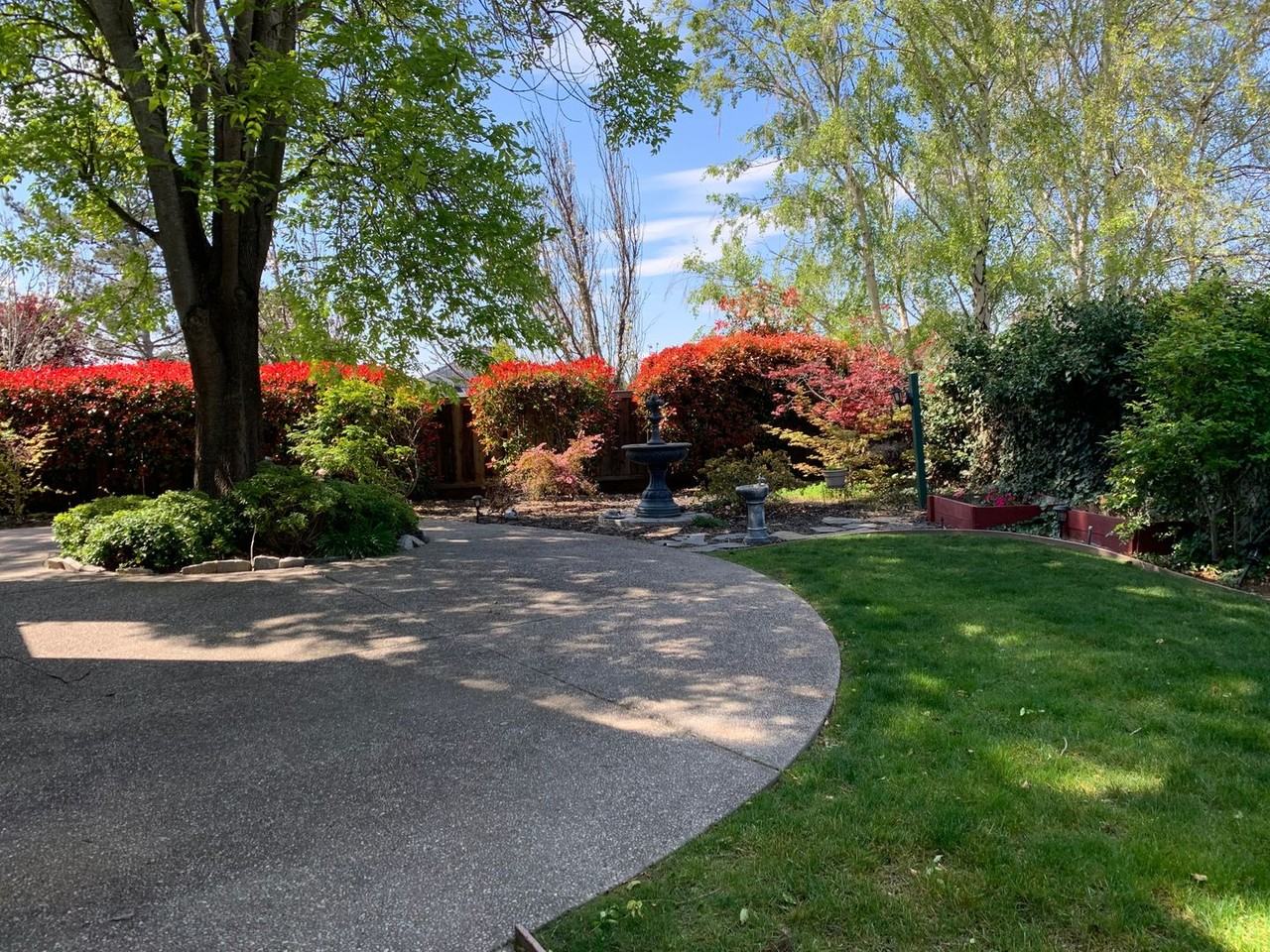 671 Snapdragon Pl - Photo 4 of 50