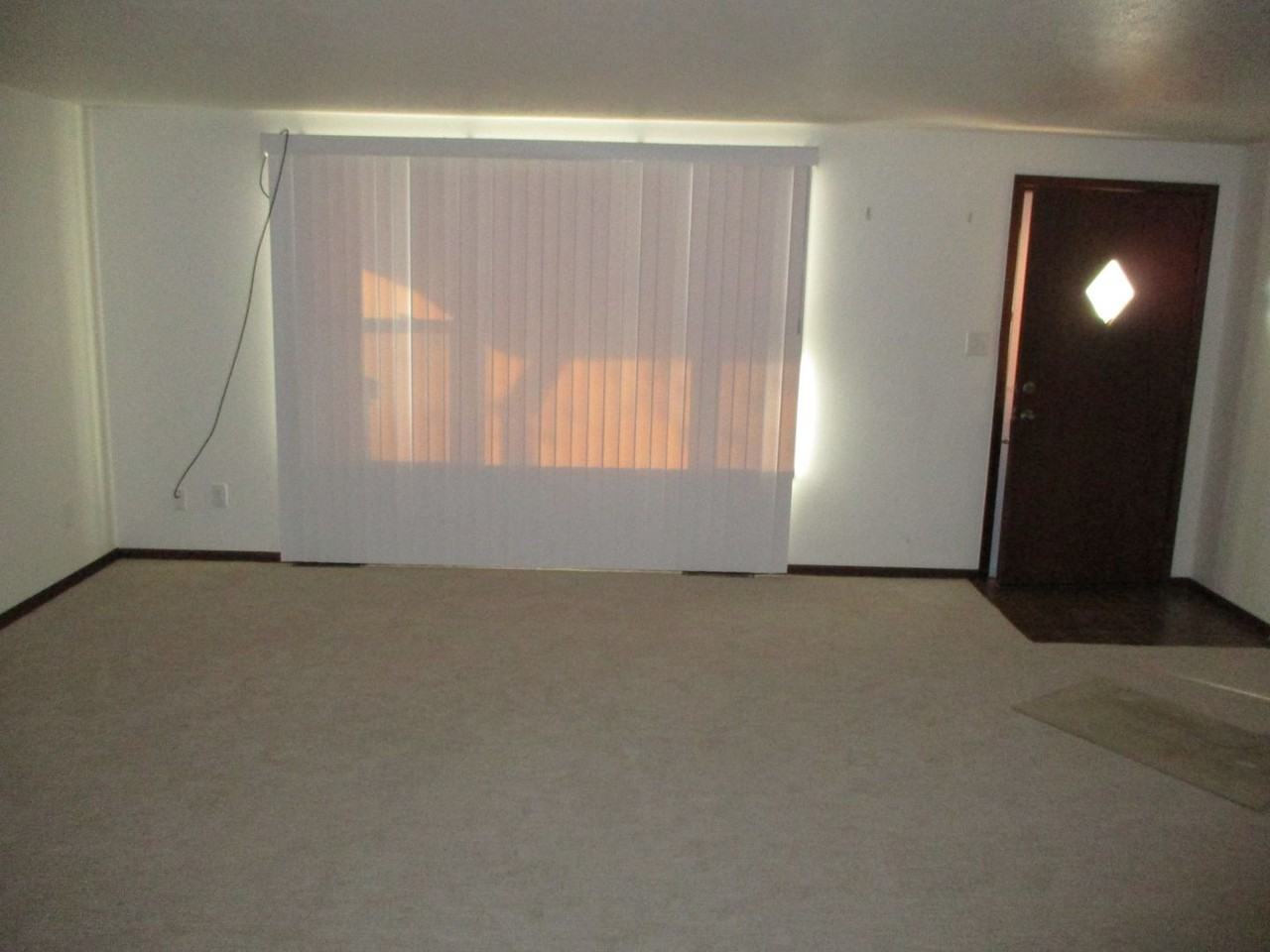 3422 Sheridan Ave - Photo 4 of 16