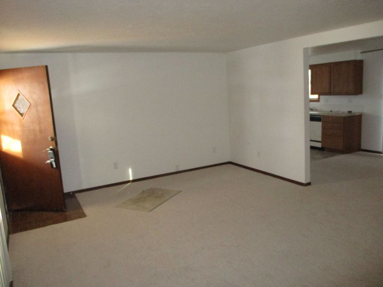 3422 Sheridan Ave - Photo 6 of 16