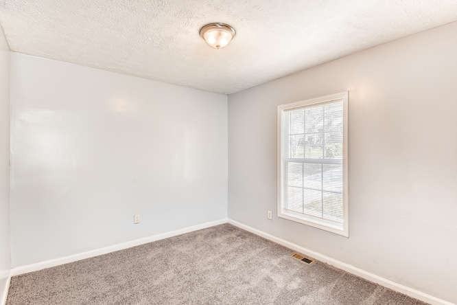 198 Whitaker Cir Nw - Photo 3 of 13