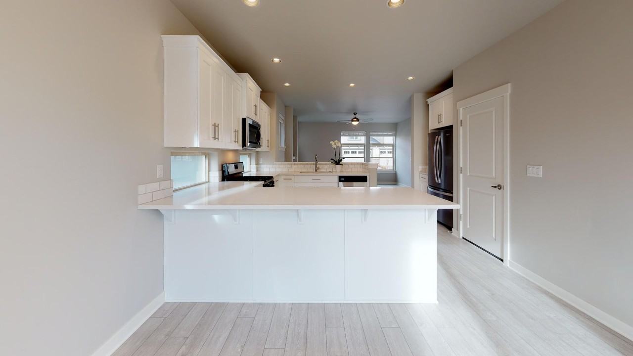 5242 Se Thornapple St - Photo 6 of 22