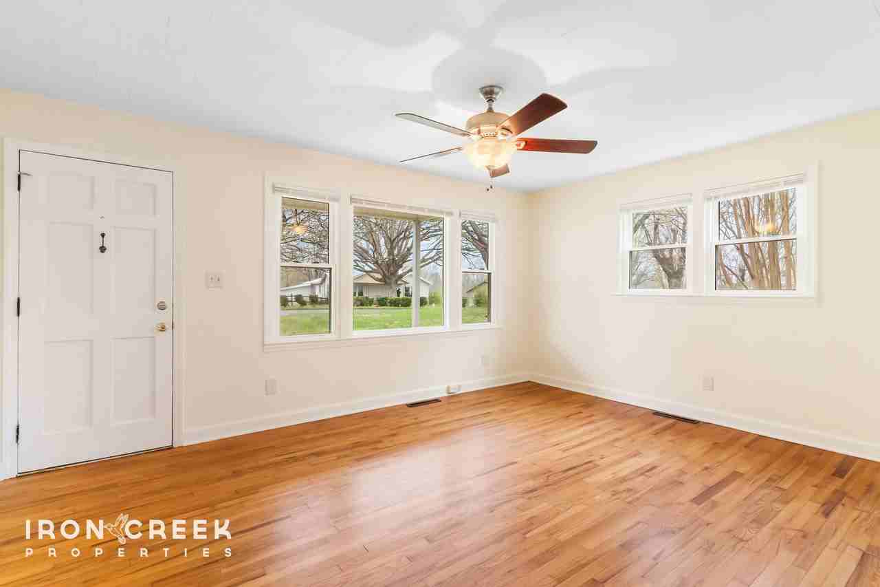 331 Hi Alta Ave - Photo 3 of 18