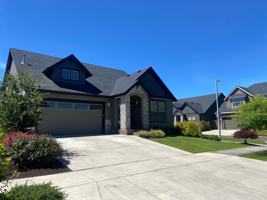 featured image of 926 Robin Hood Ave