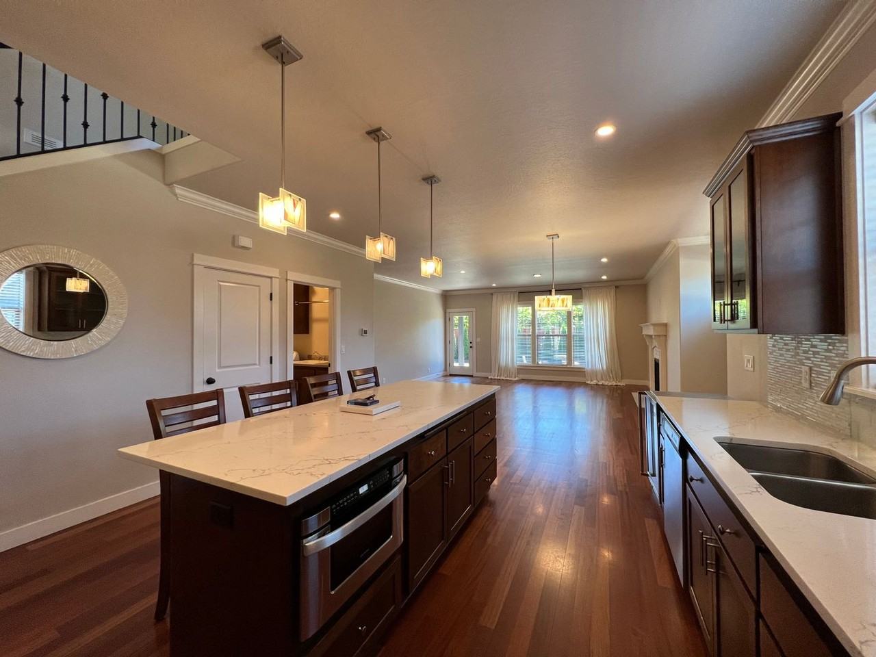 926 Robin Hood Ave - Photo 4 of 48