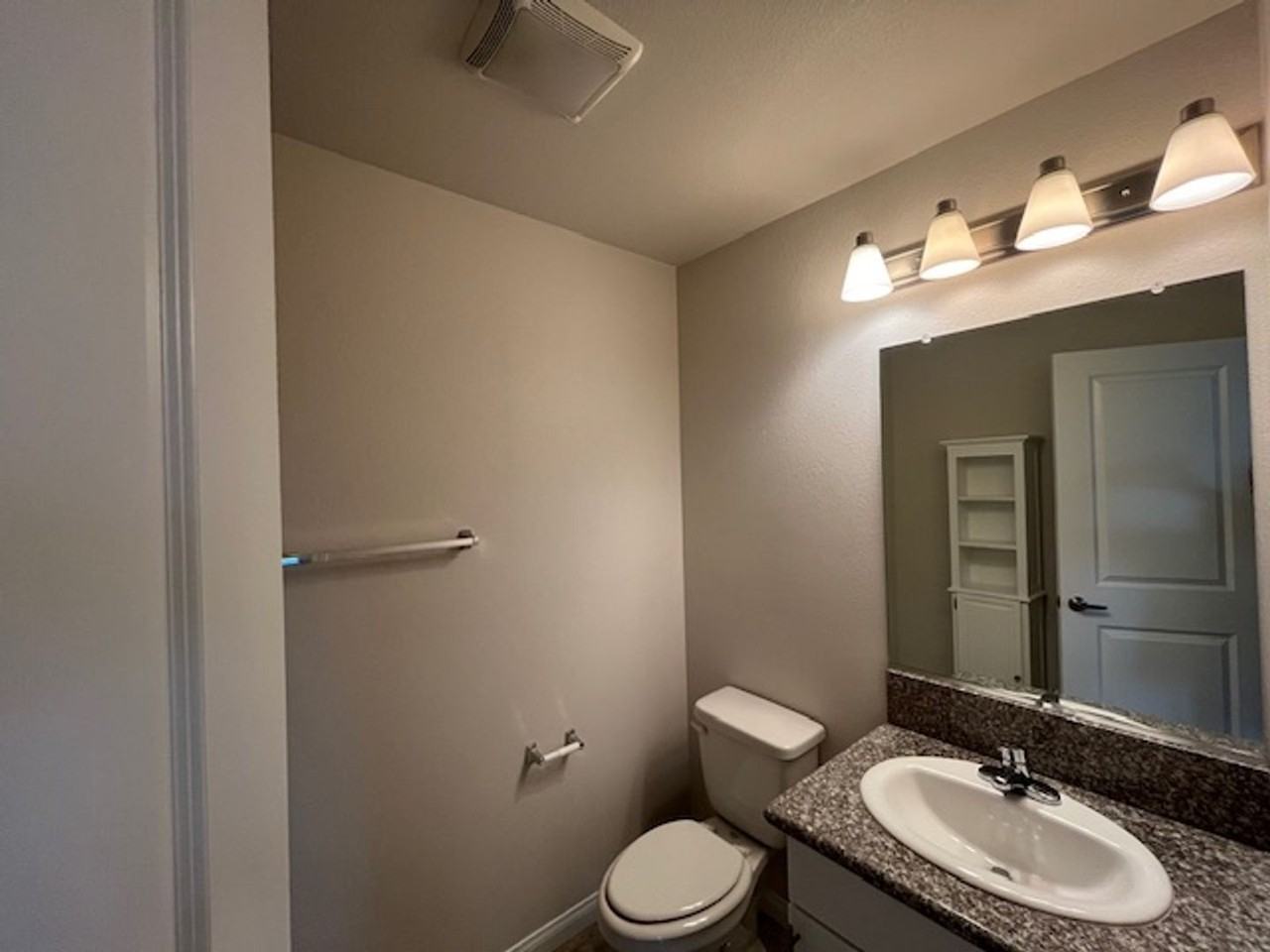 877 Humbert Ave - Photo 3 of 11