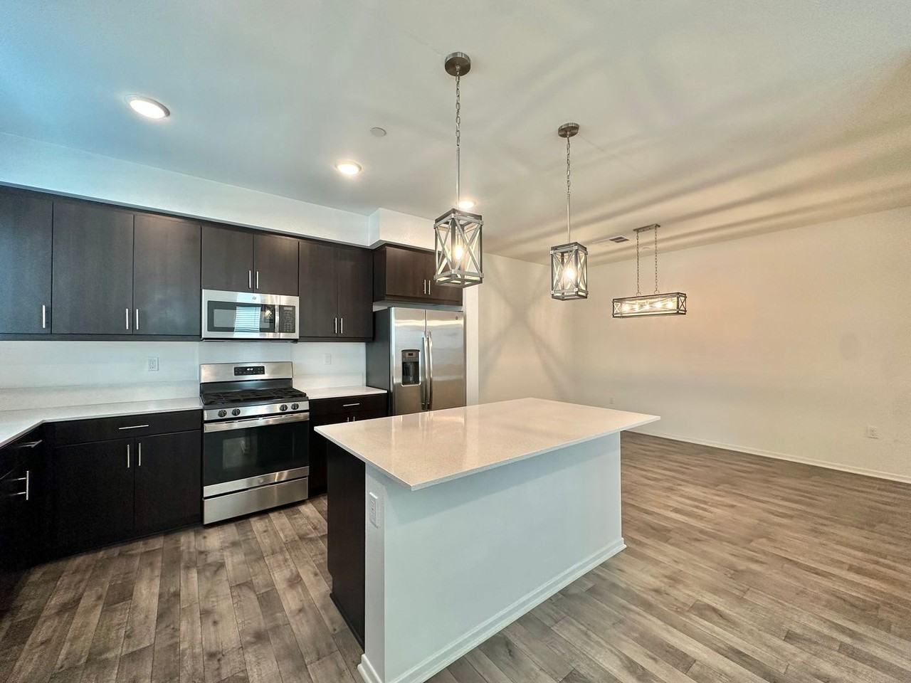 5406 Sand Arch Ln #204 - Photo 3 of 31