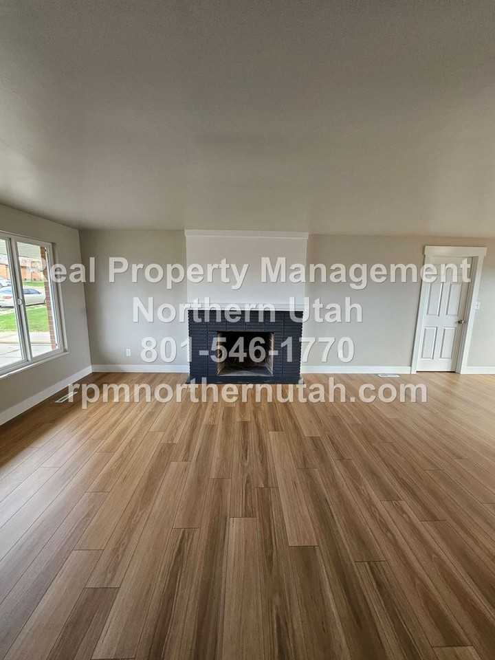 2127 W 5750 S - Photo 3 of 23