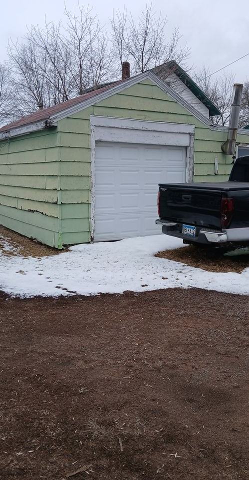 217 2nd St - Photo 3 of 8