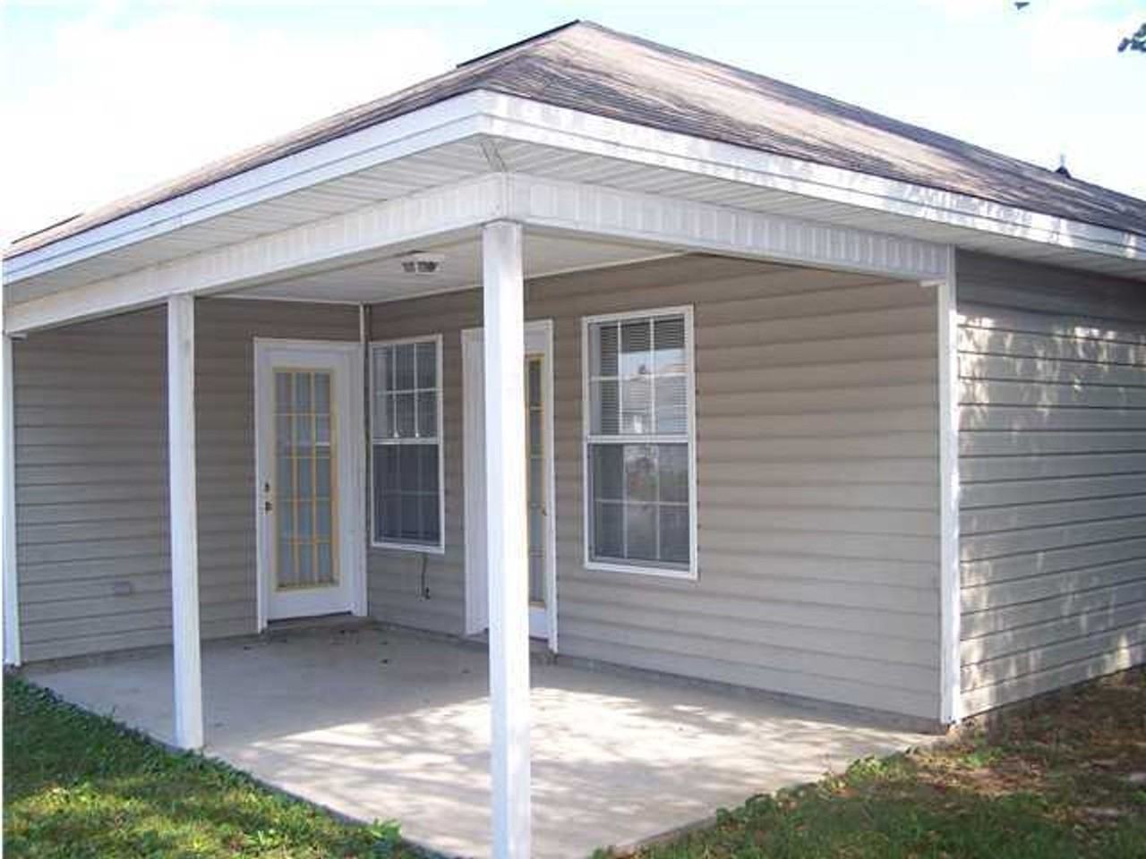 1106 Sweetbriar Sta - Photo 3 of 13