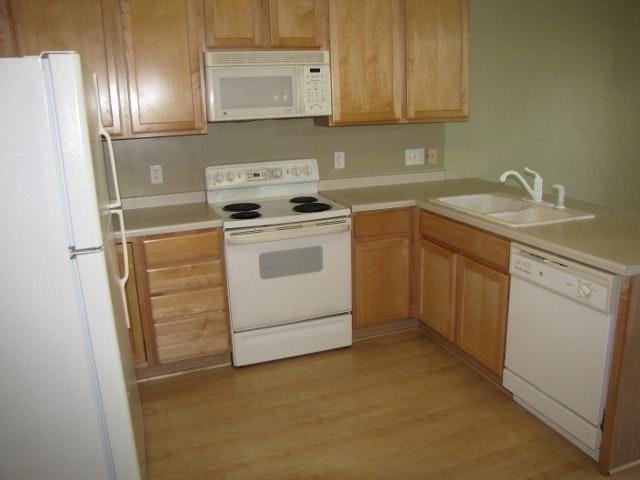 6844 Meadow Grass Ln S - Photo 2 of 12