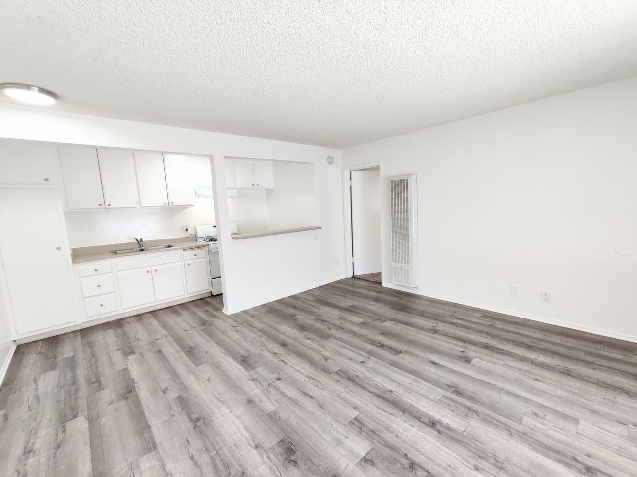 Klump Terrace Apartments - Photo 2 of 11