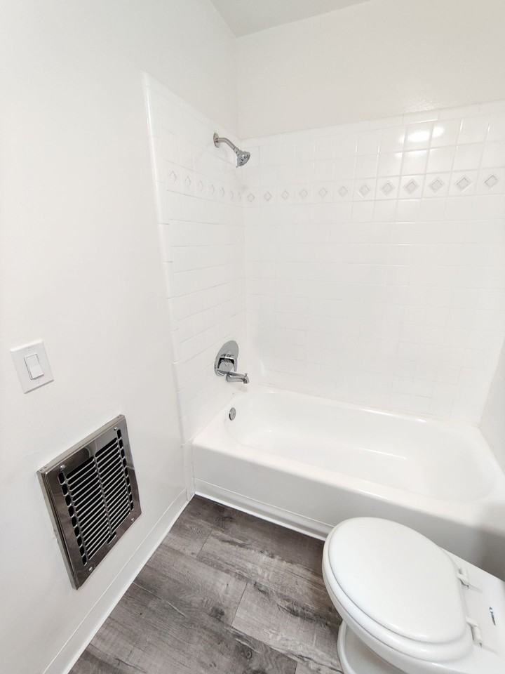 Klump Terrace Apartments - Photo 4 of 11