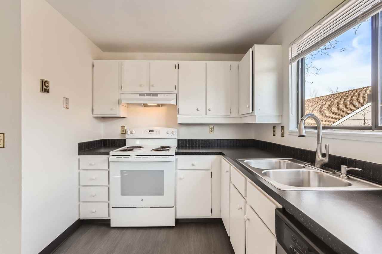 3293 Cripple Creek Trl #B10 - Photo 6 of 12