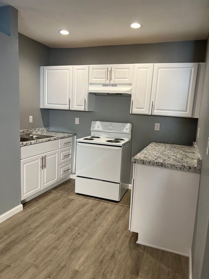 22 E Cantaloupe St - Photo 3 of 5