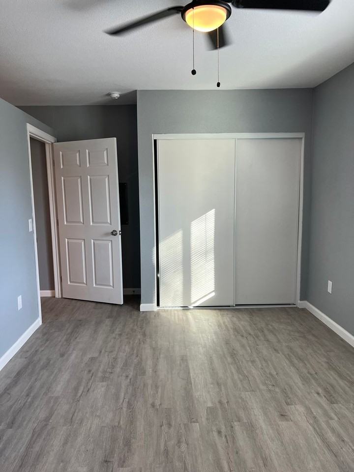 22 E Cantaloupe St - Photo 4 of 5