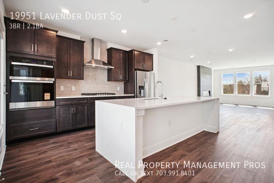 19951 Lavender Dust Sq - Photo 2 of 37