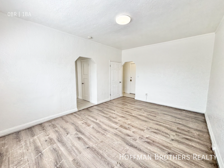 1614 35th Ave #23 - Photo 3 of 4