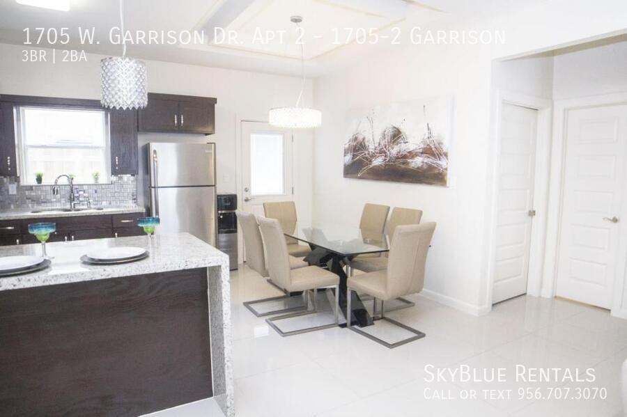 1705 W Garrison Dr Apt 2 - Photo 5 of 18