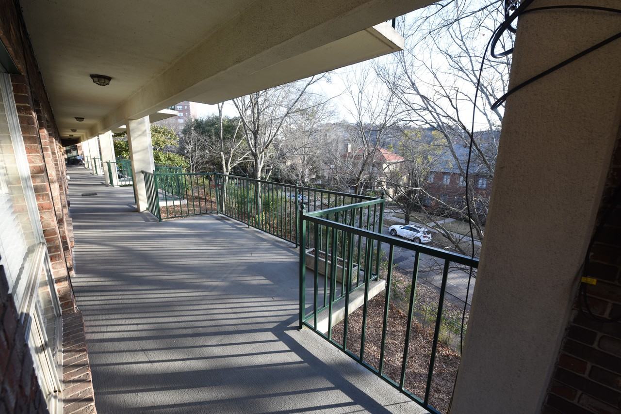 57 Hanover Cir S #219 - Photo 3 of 25