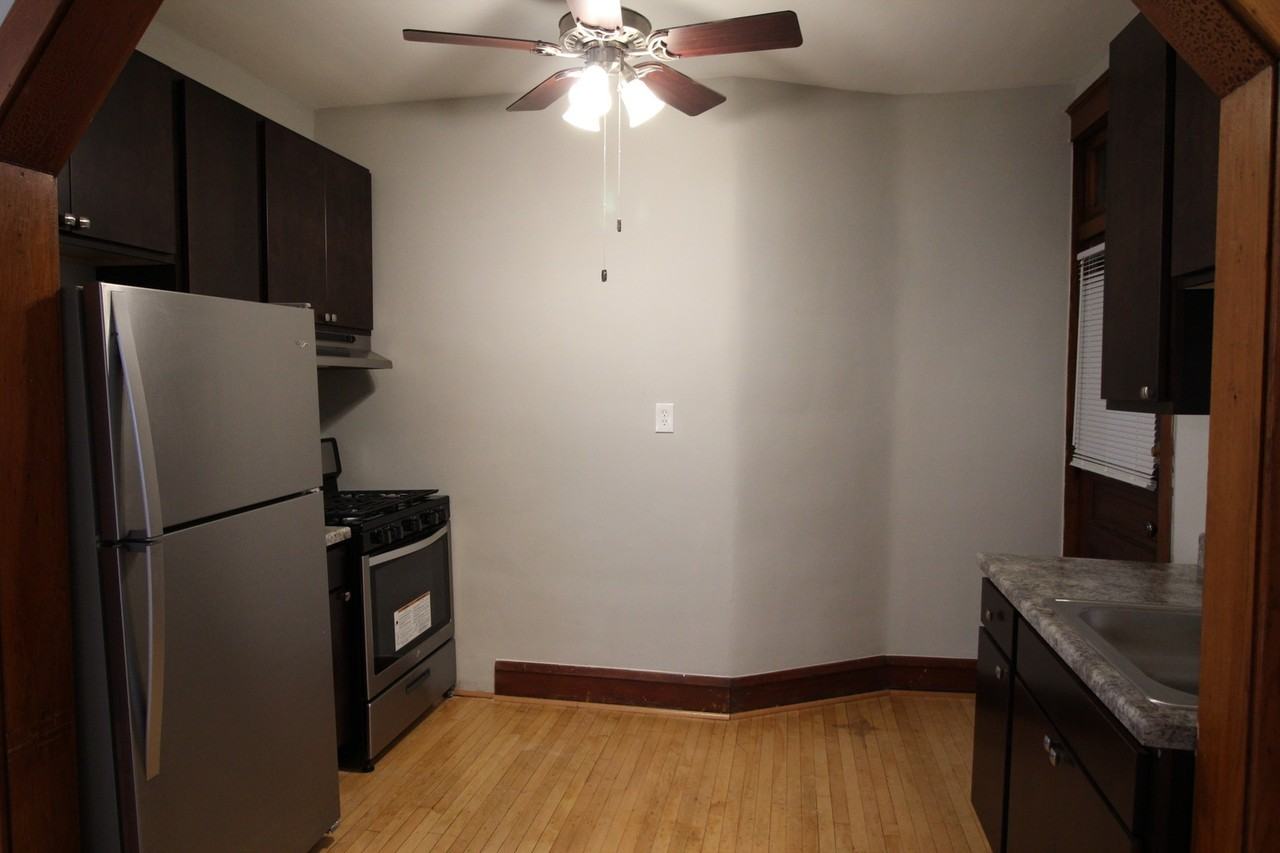 2657 N Harding Ave #2 - Photo 2 of 10