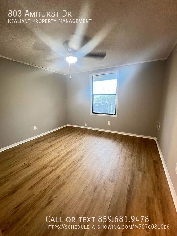 803 Amhurst Dr - Photo 2 of 9