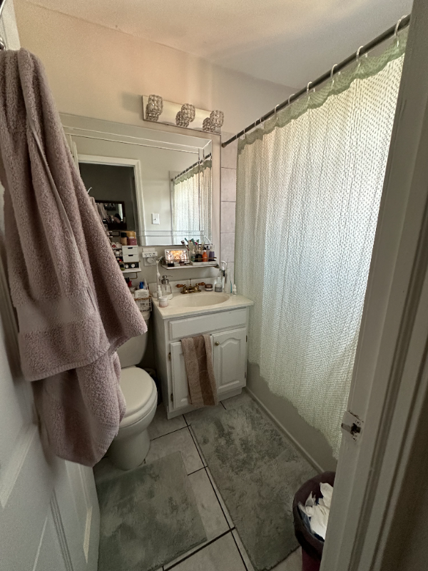 1718 W Abingdon Dr #301 - Photo 5 of 11