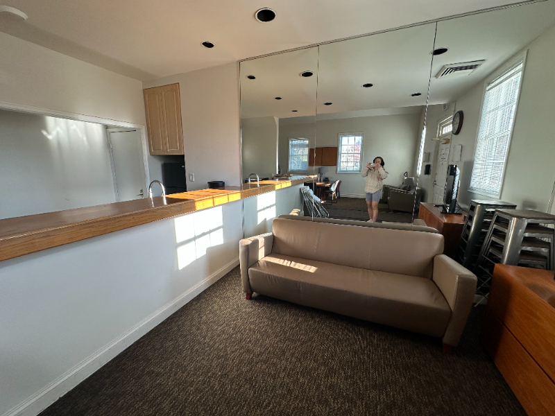 1718 W Abingdon Dr #301 - Photo 7 of 11