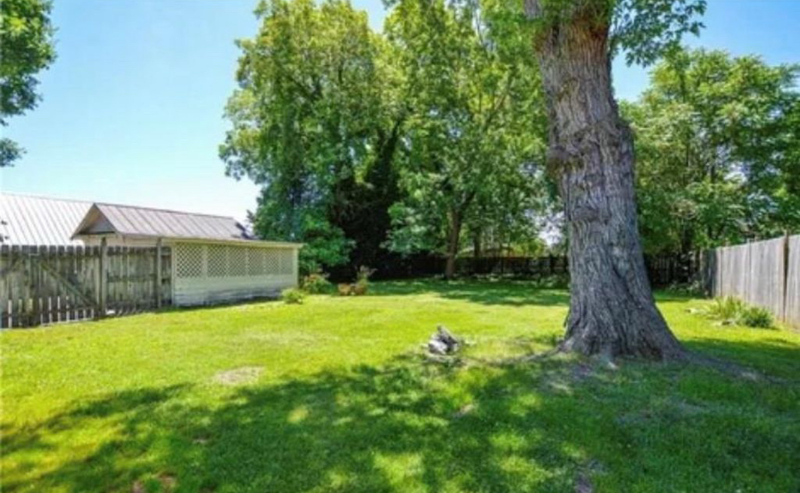 419 Piedmont St - Photo 3 of 17