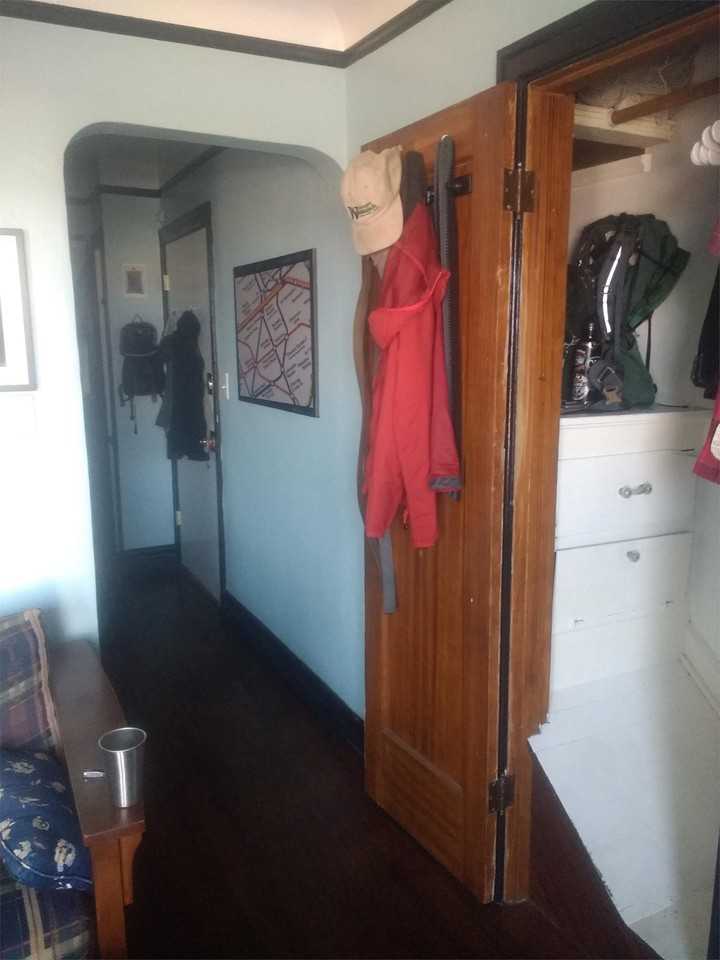 407 NE 45th St Seattle WA 98105 LCG (S) - Photo 3 of 11