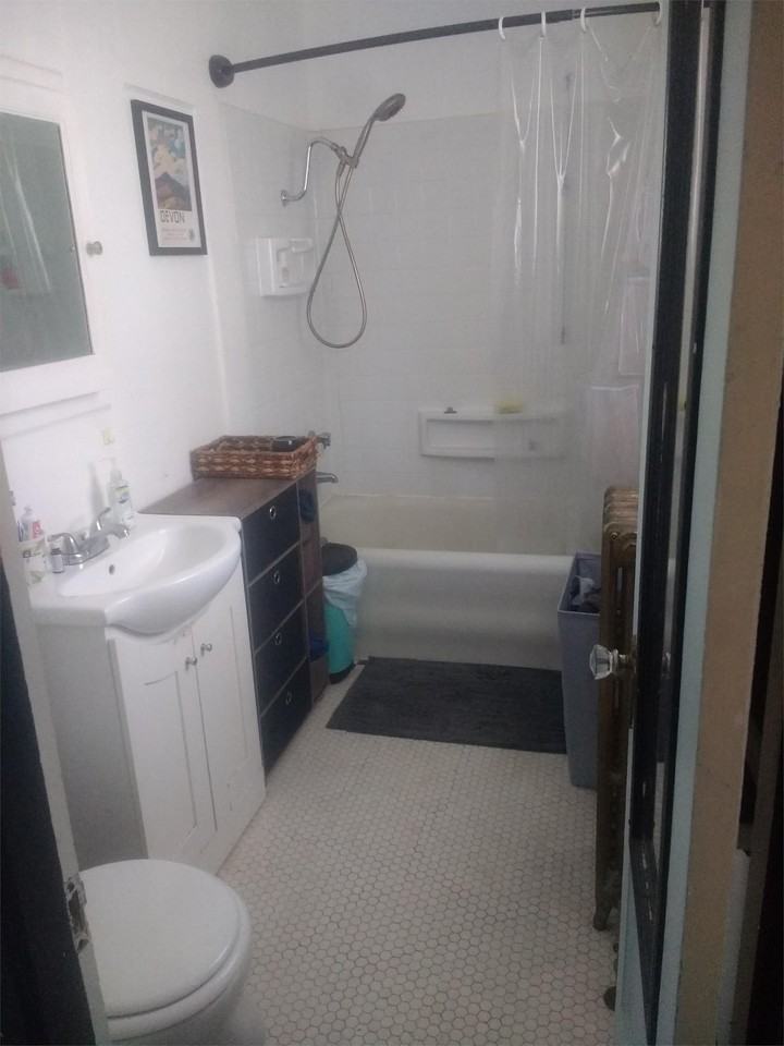 407 NE 45th St Seattle WA 98105 LCG (S) - Photo 4 of 11