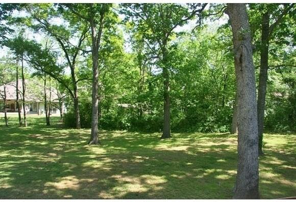 772 Parkview Dr - Photo 2 of 3