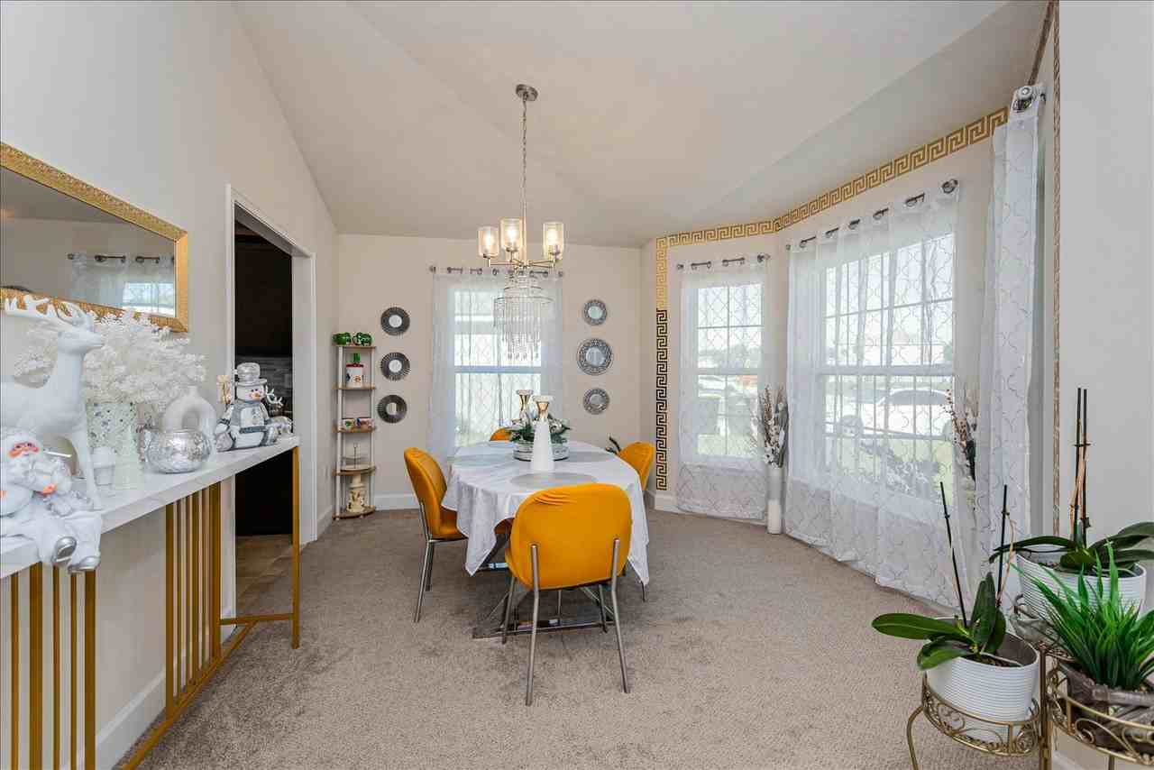 644 Hudson Valley Drive - Photo 7 of 22