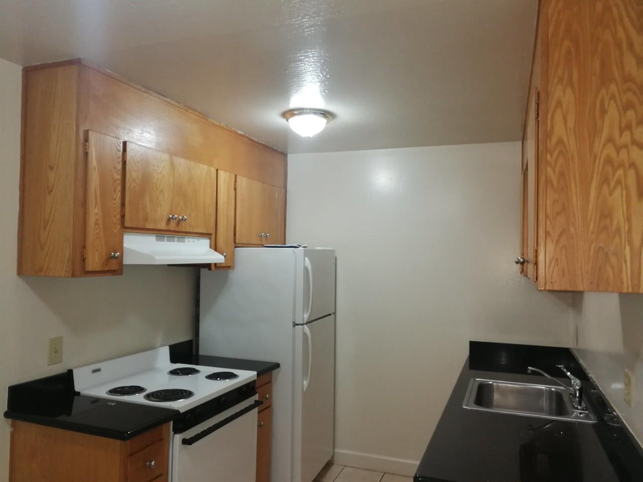 Uni Flats - Photo 6 of 39