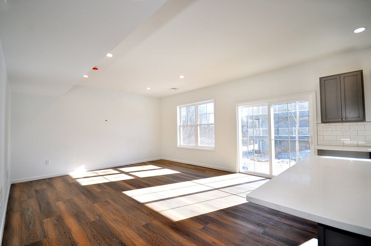 309 Main Street EB - Photo 7 of 24