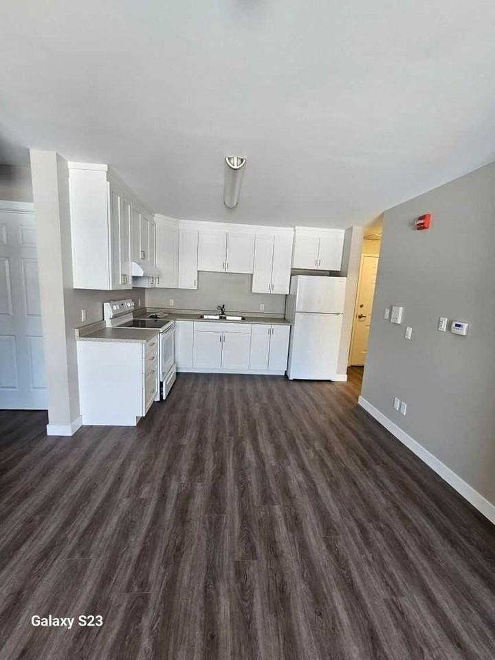 3 Mcleod Dr - Photo 3 of 8