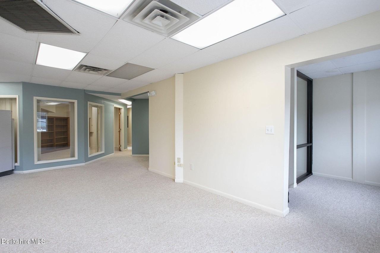 490 Main St - Photo 2 of 15