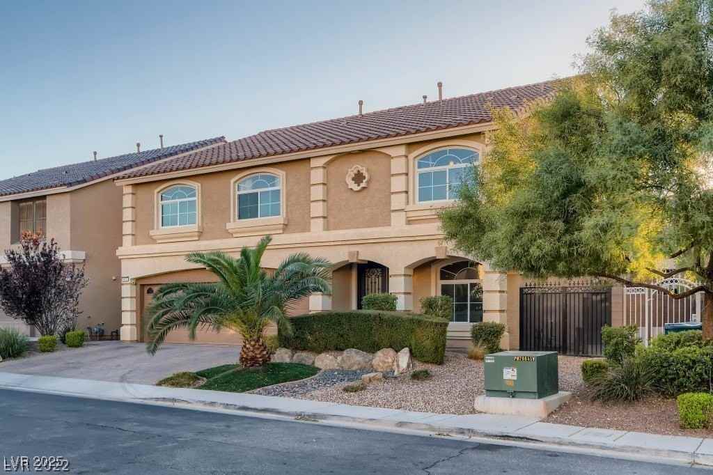 9629 Twin Rivers Ct - Photo 2 of 29