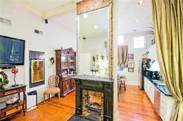 822 Governor Nicholls St #2 - Photo 6 of 10