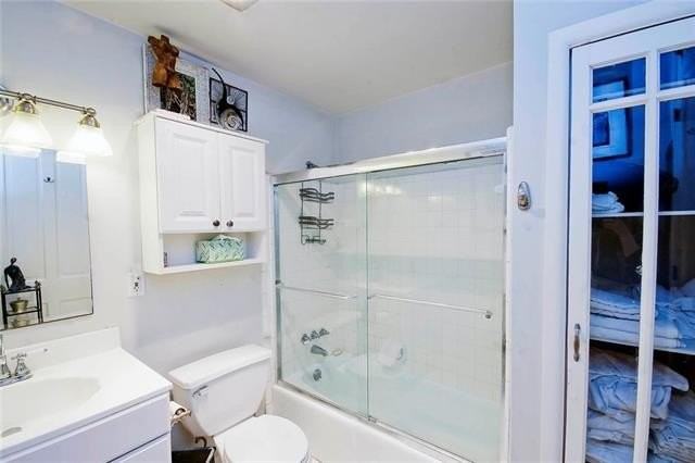 822 Governor Nicholls St #2 - Photo 7 of 10