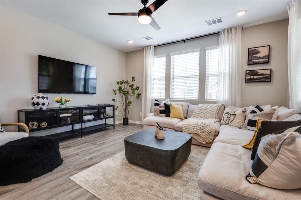 8525 Leyton - Photo 5 of 18